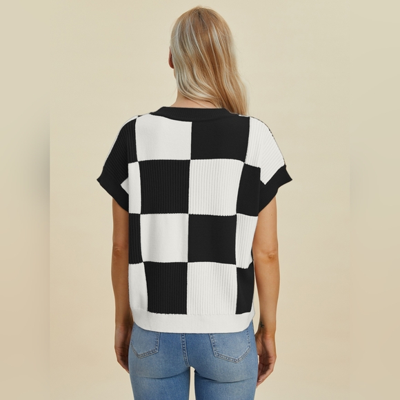 Double Take Full Size Checkered Round Neck Short Sleeve Sweater - Picture 5 of 8